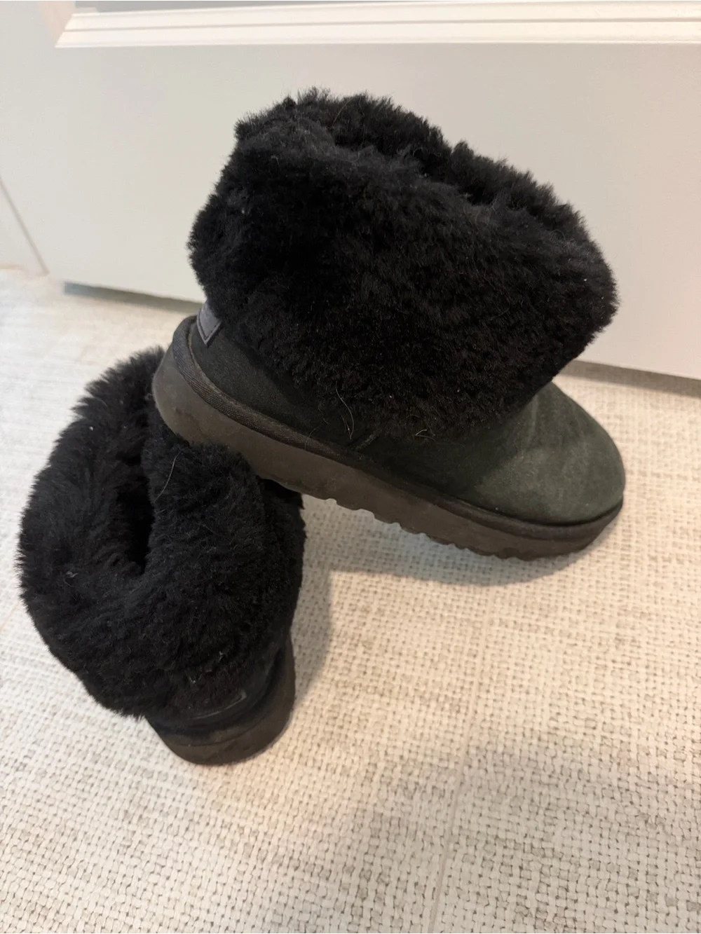 UGG Women's Black Short Suede Shearling Slippers